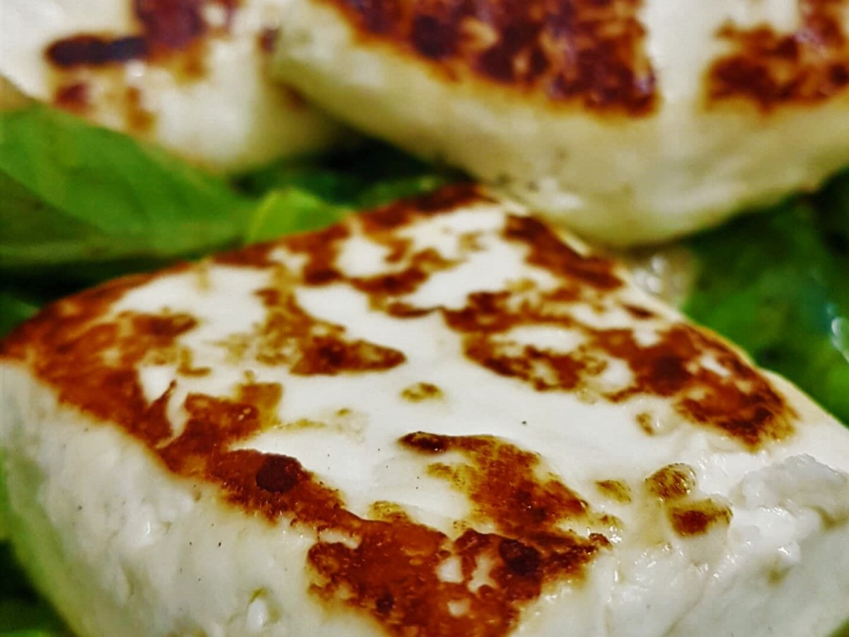 Grilled Halloumi Cheese&nbsp;Salad